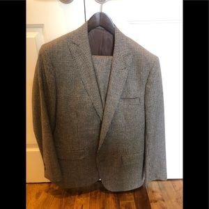 Club Monaco Suit - Made in America - Brown - 42R